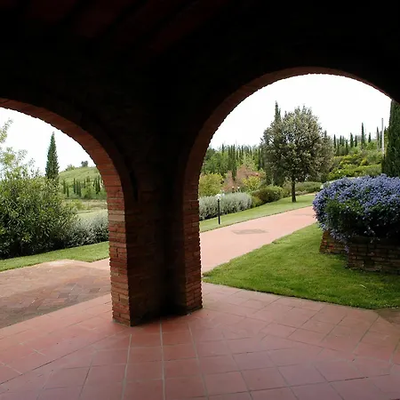 Country house Podere Fignano, Holiday Home - Apartments Fully Renovated 2024 *
